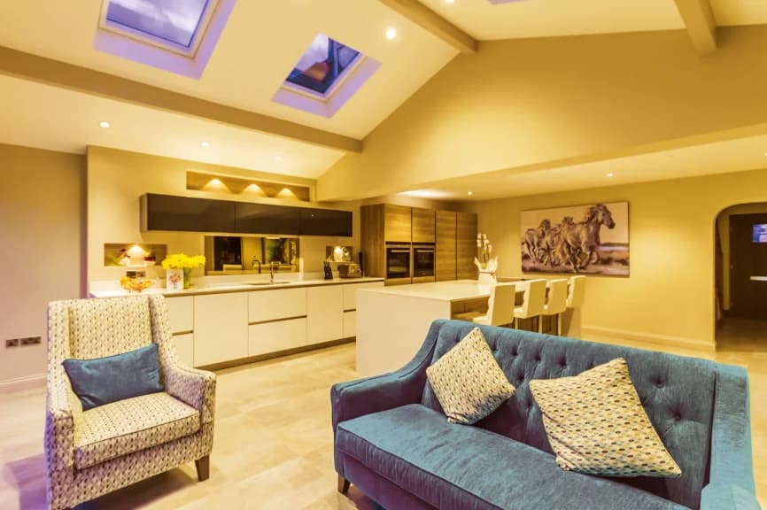 2200K CCT for warmer lighting in the home