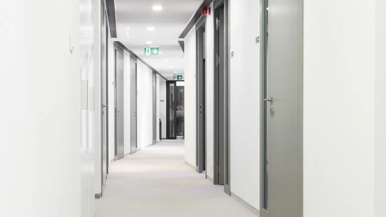 How to design a compliant emergency lighting system