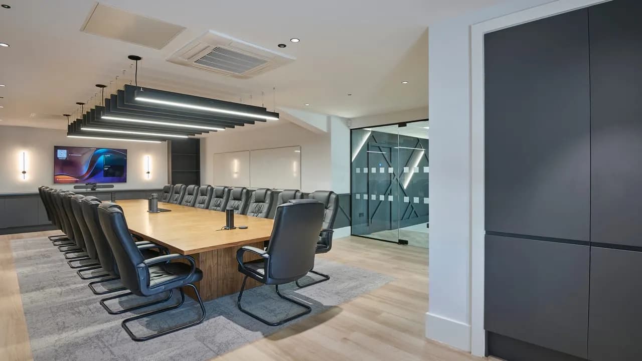 Ward and Burke – Office lighting